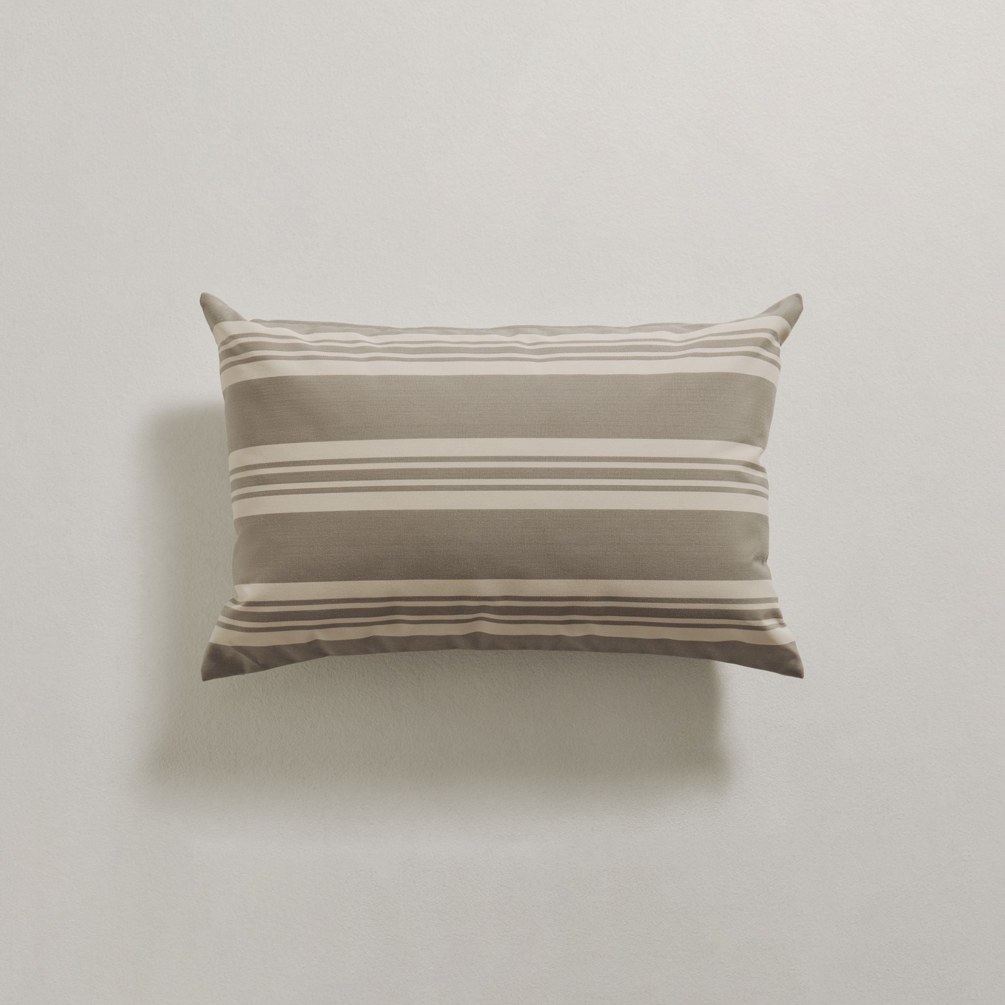 Udendørspude 40x60 - Grå stribet