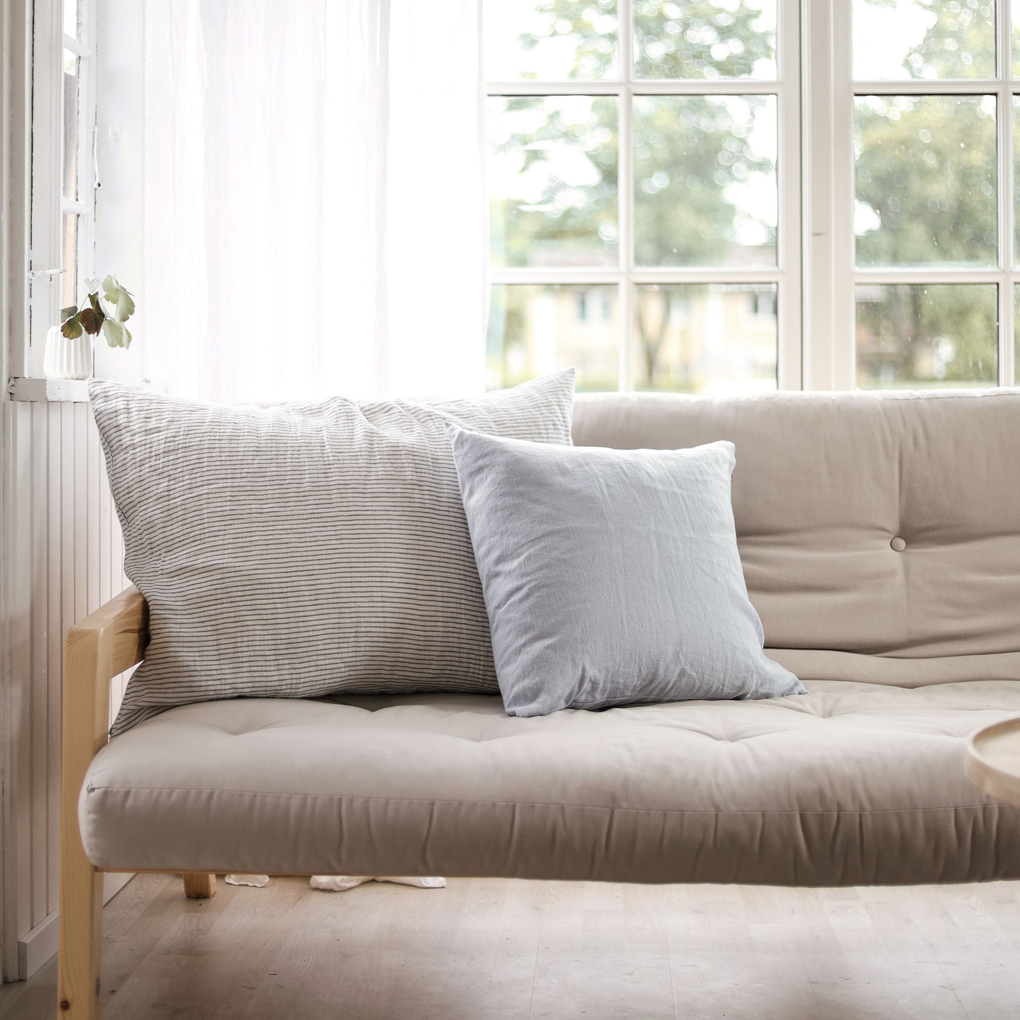 Pyntepude i hør - Stripe