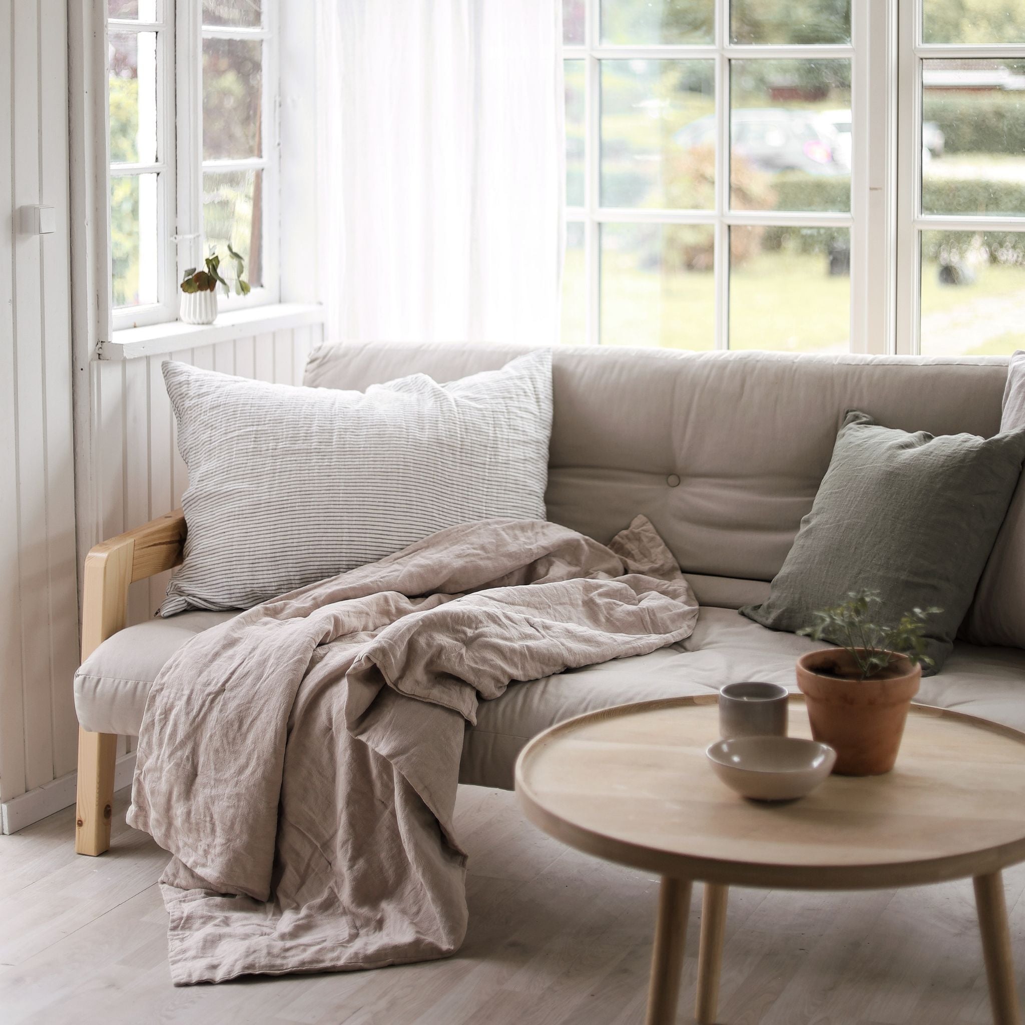 Pyntepude i hør - Stripe