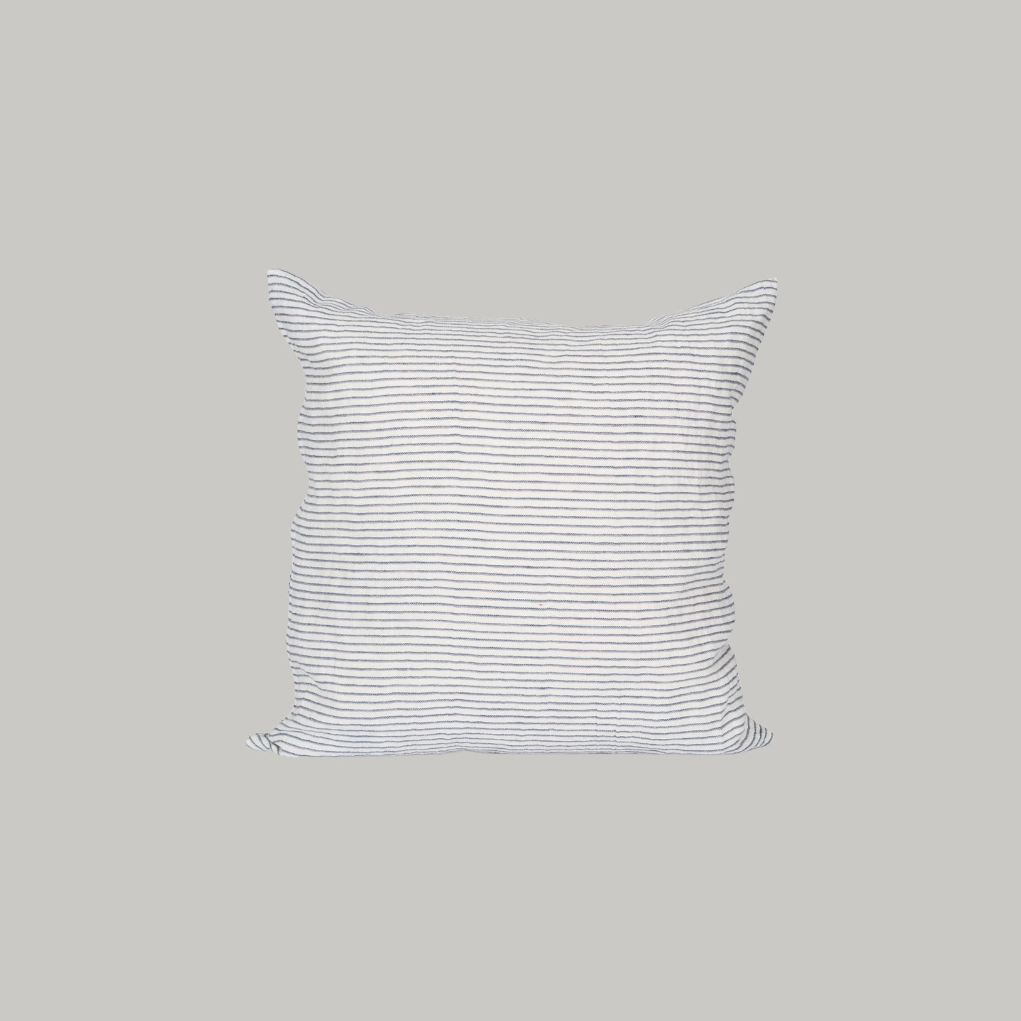Pyntepude i hør - Stripe - 50x50cm