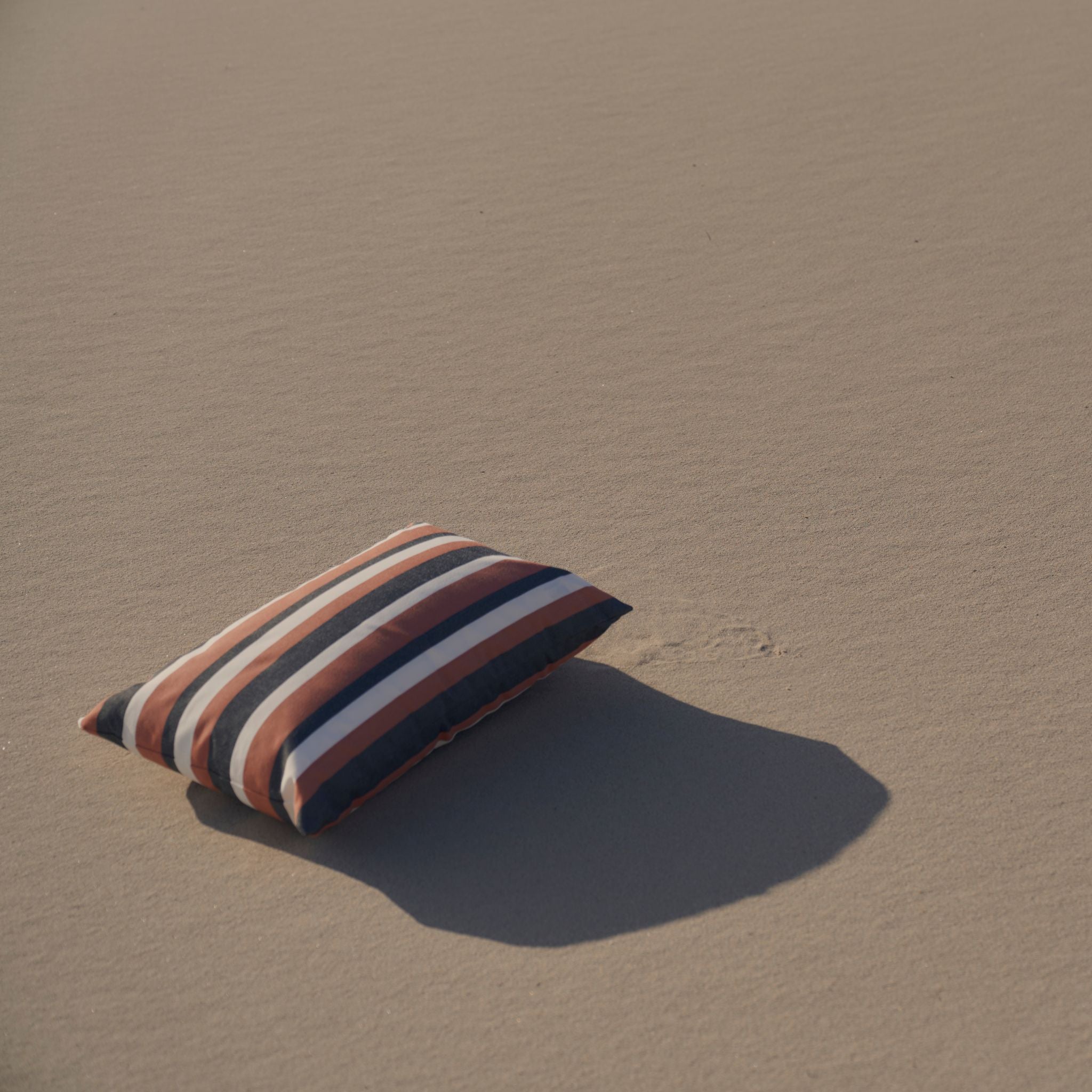 Udendørspude 40x60 - Terracotta/Grå stribet
